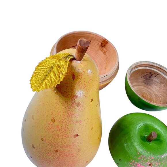 Vintage Wood Hand Painted Nesting Fruit Set Pear Apple Strawberry Cherry - Picture 7 of 15